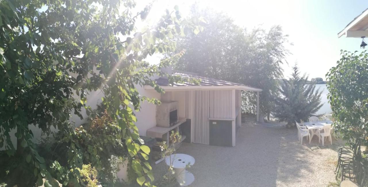 Vila Zuzette Hotel Constanta Bagian luar foto